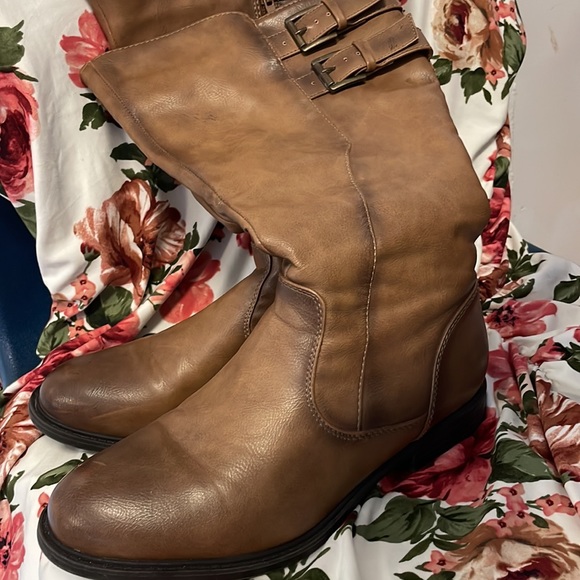 Below knee size 7 brown boot - Picture 3 of 4